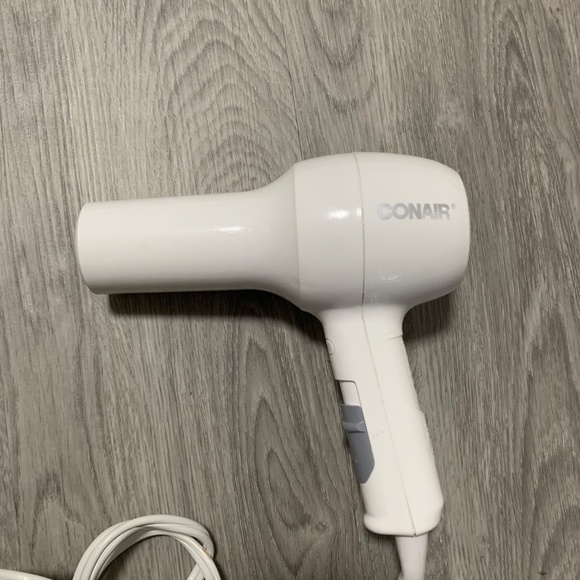 ConAir Hair Dryer - Picture 2 of 5